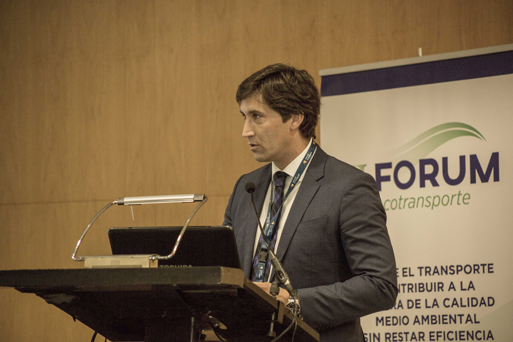 Fabricantes y administración pública en el II Fórum Ecotransporte