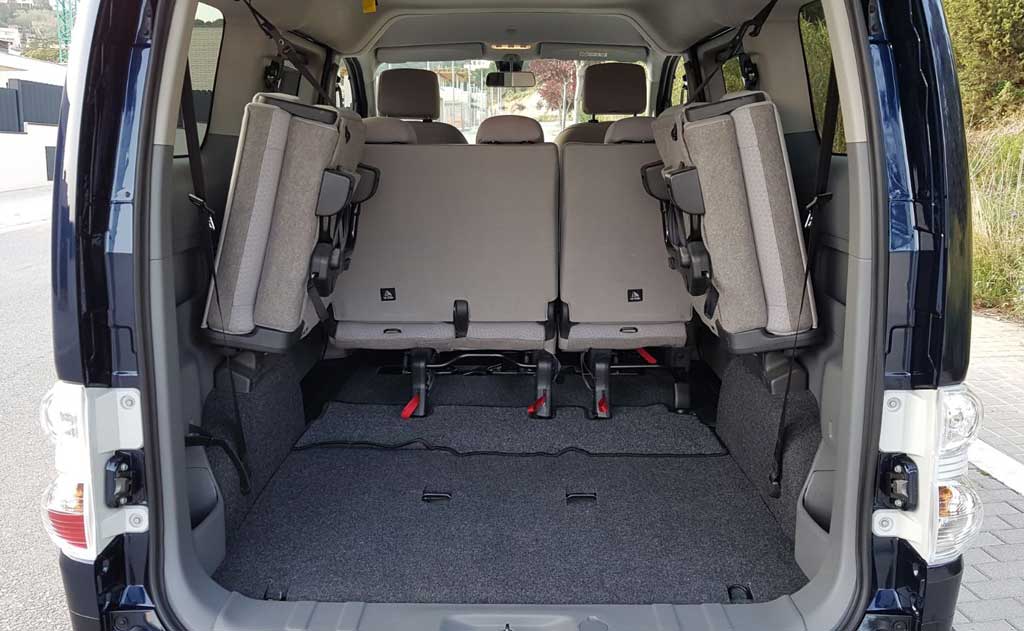 Nissan e-NV200 VII