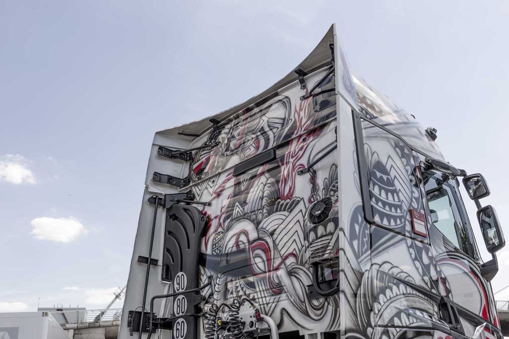 Renault Trucks T High Tattoo